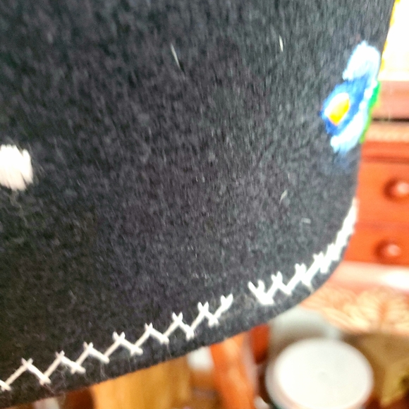 Vintage 60s Felt Embroidered Flower Power Vest - Picture 10 of 10